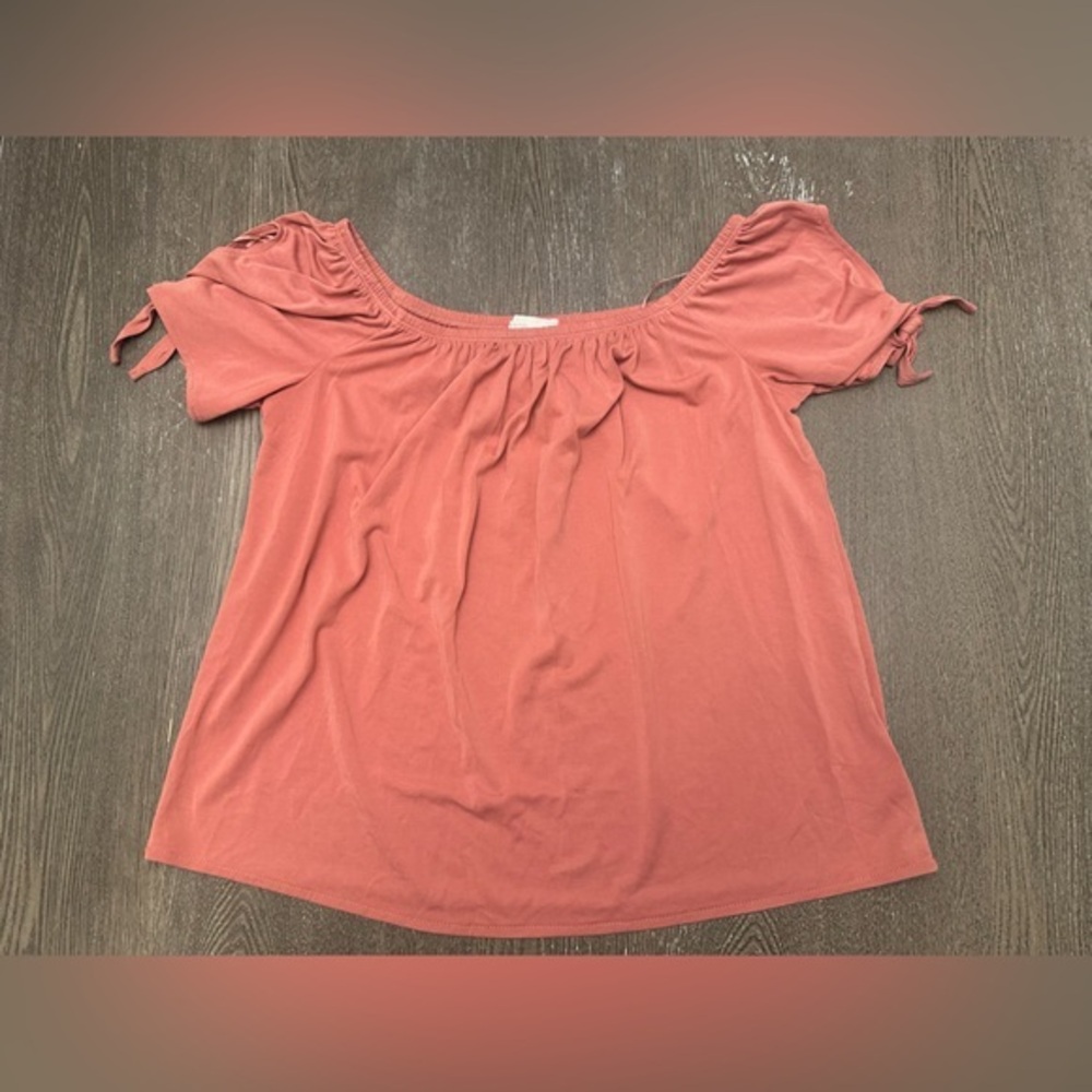 OLIVE & OAK DUSTY ROSE OFF THE SHOULDER SHORT SKEEVE TOP - Size Small SKU:576